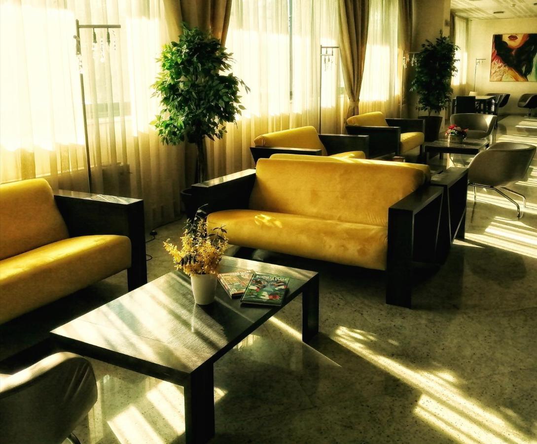Hotel Parisi Nichelino Dış mekan fotoğraf