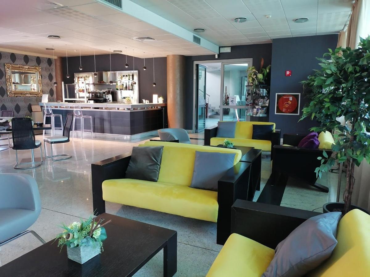 Hotel Parisi Nichelino Dış mekan fotoğraf