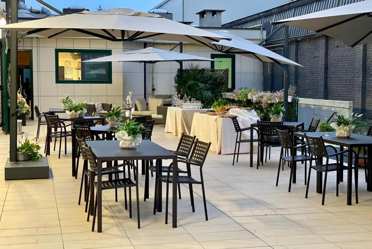 Hotel Parisi Nichelino Dış mekan fotoğraf