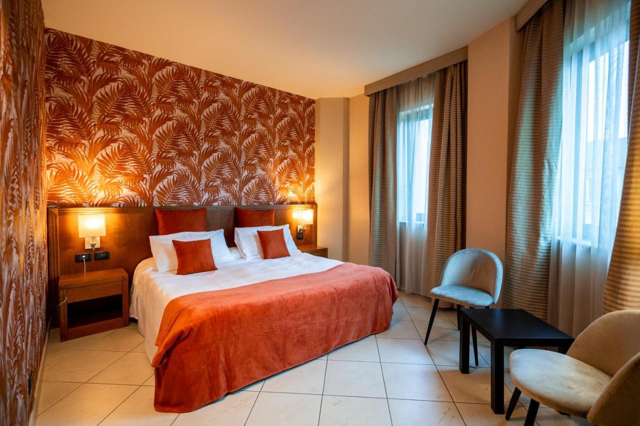 Hotel Parisi Nichelino Dış mekan fotoğraf