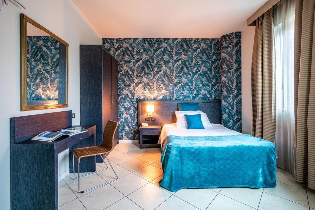 Hotel Parisi Nichelino Dış mekan fotoğraf