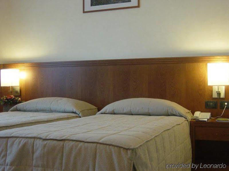 Hotel Parisi Nichelino Dış mekan fotoğraf